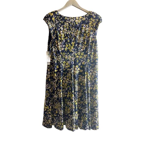 Maggy London Floral Print V Neck Dress Navy Blue & Yellow NEW - Picture 2 of 4